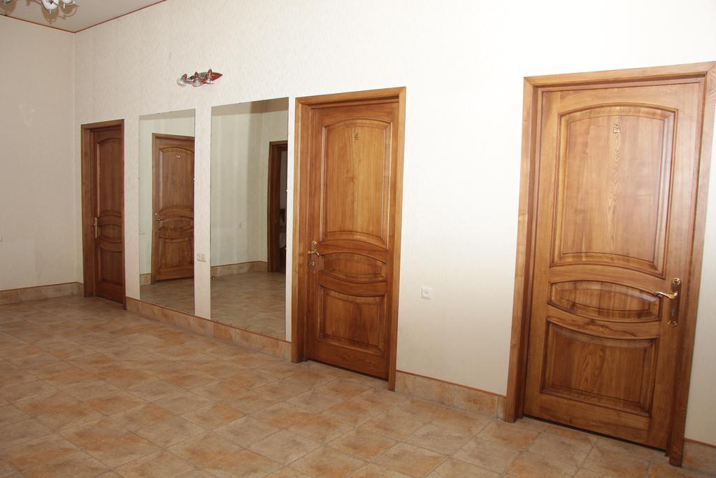 Rafael Hostel エレバン エクステリア 写真