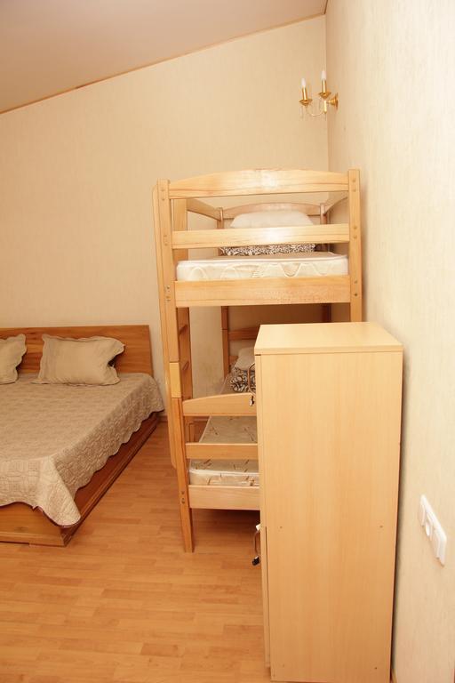 Rafael Hostel エレバン エクステリア 写真