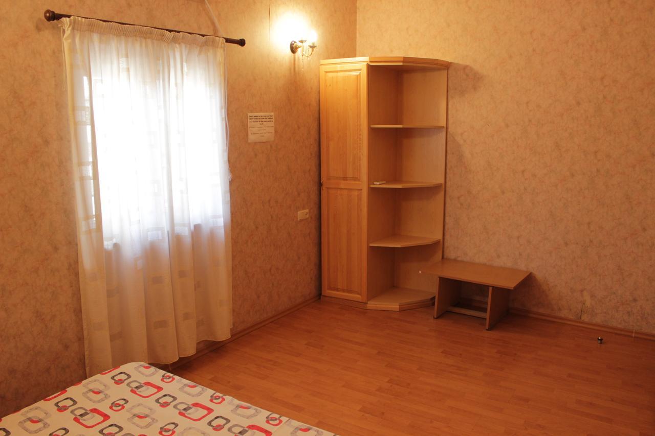 Rafael Hostel エレバン エクステリア 写真